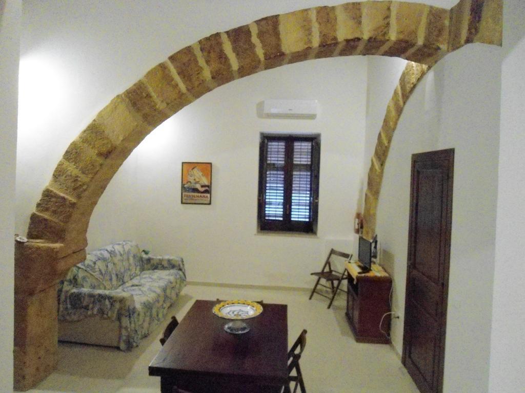Residence Marsala Antica Δωμάτιο φωτογραφία